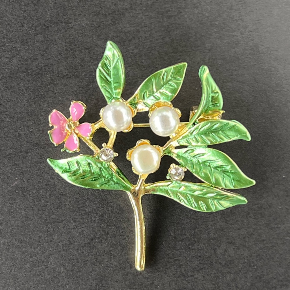 Handmade | Genuine Freshwater Pearl Pin Brooch